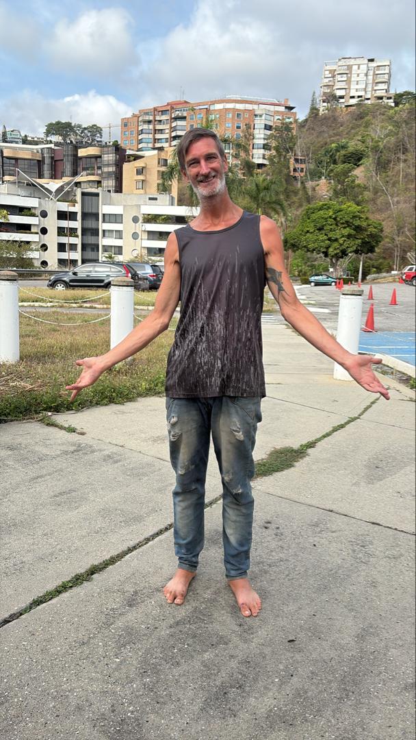 Arrived in Caracas Venezuela traveling by land with no money from meditation Columbia